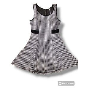 You Are Not Alone Black White Checkered Sleeveless A Line Skater Dress - L